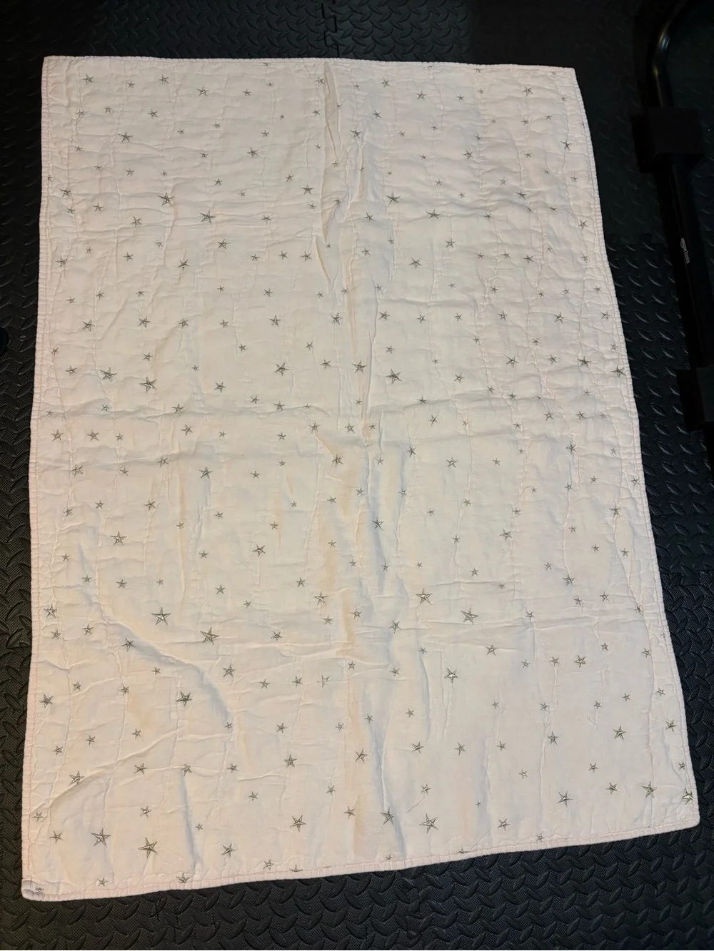 The Emily & Meritt Scattered Stars Toddler Quilt (Crib Sized)
